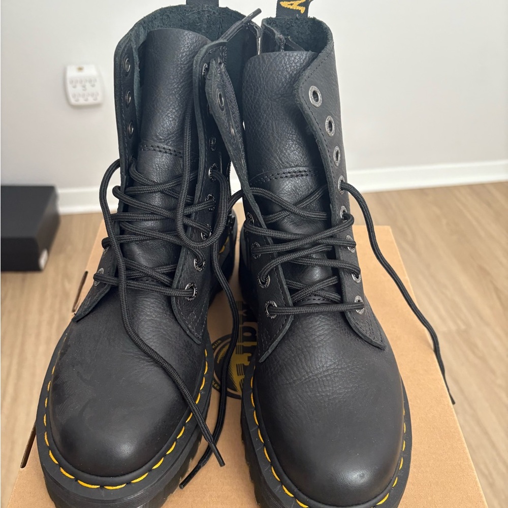 Dr. martens Jadon Platform boot